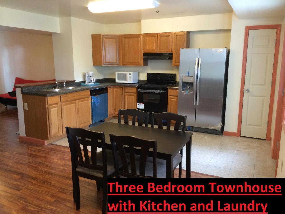 Stay Vacation Homes Niagara Falls Extérieur photo